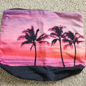 Samudra NWOT Mid-sized pouch